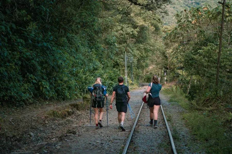 Inca Trail 4 Days — stone path through the Sacred Valley