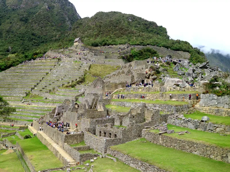 Machu Picchu 2-Day Tour by Car
